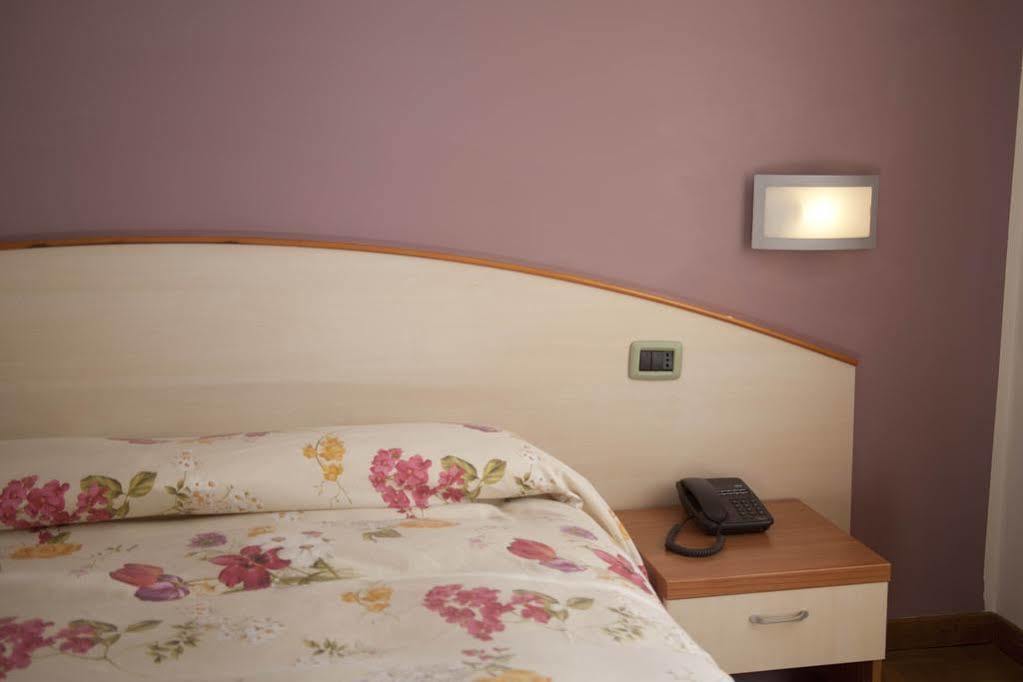 Albergo Da Benedetta Vetralla Exteriér fotografie