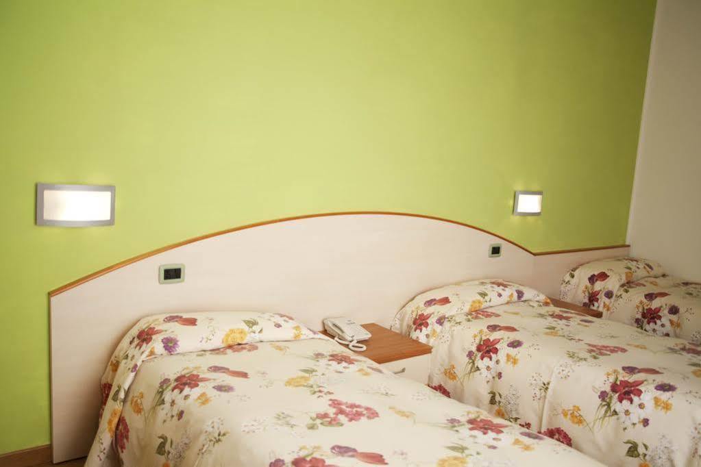 Albergo Da Benedetta Vetralla Exteriér fotografie